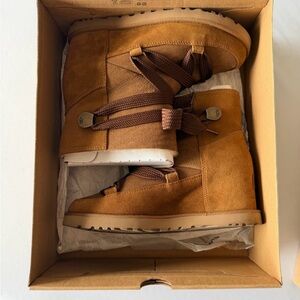 UGG Classic Brown Box